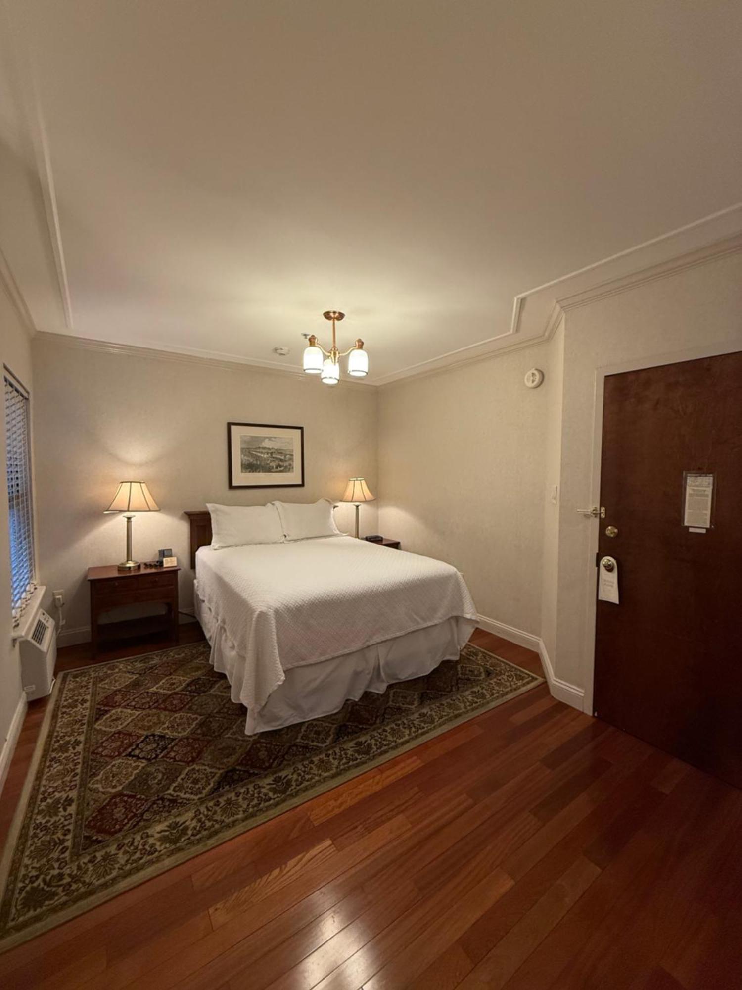 Penn's View 3* Philadelphia