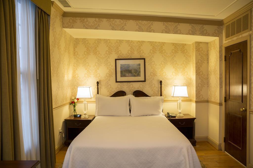 Penn's View Hotel